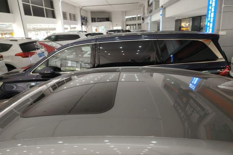 Used Ford Mondeo 2025 2.0T EcoBoost Luxury Version Roof