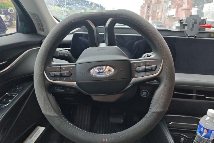 Used Ford Mondeo 2025 2.0T EcoBoost Luxury Version Steering Wheel