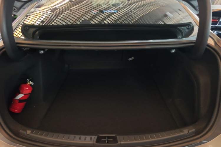 Used Ford Mondeo 2025 1.5T EcoBoost E Hybrid Comfort Edition Trunk