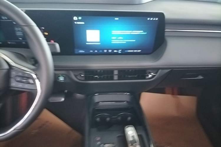 Used Ford Mondeo 2025 1.5T EcoBoost Comfort Version Audio And AC Panel