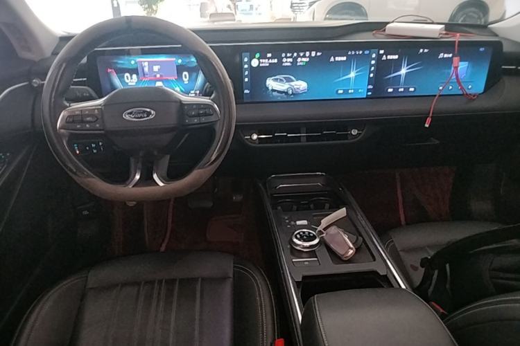 Used Ford Mondeo 2025 2.0T EcoBoost Luxury Version Center Console