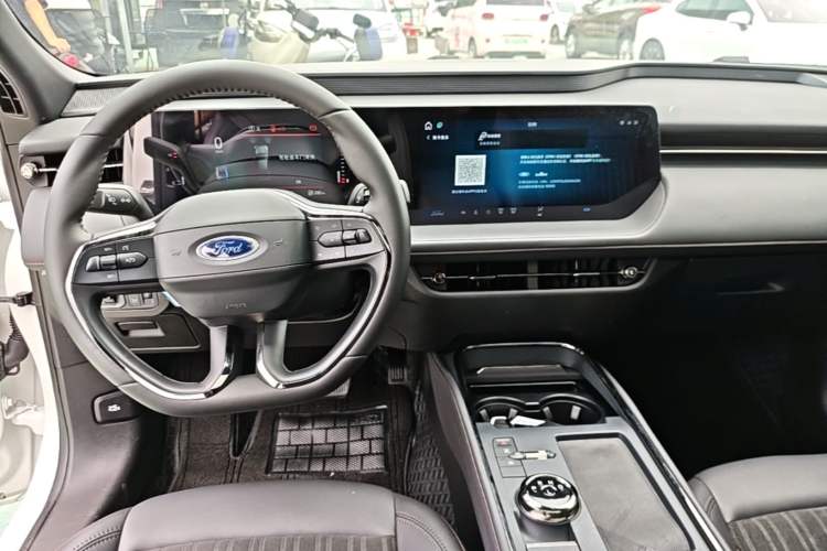 Used Ford Mondeo 2025 1.5T EcoBoost Comfort Version Center Console