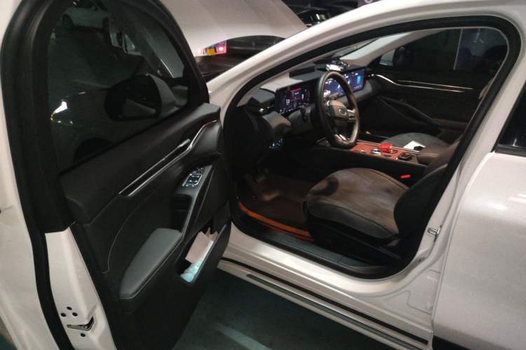 Used Ford Mondeo 2025 1.5T EcoBoost Luxury Version Driver Seat