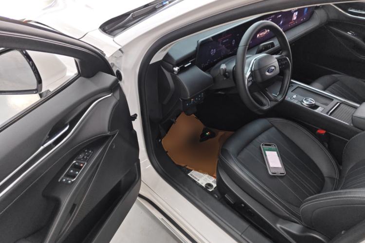 Used Ford Mondeo 2025 1.5T EcoBoost Luxury Version Driver Seat