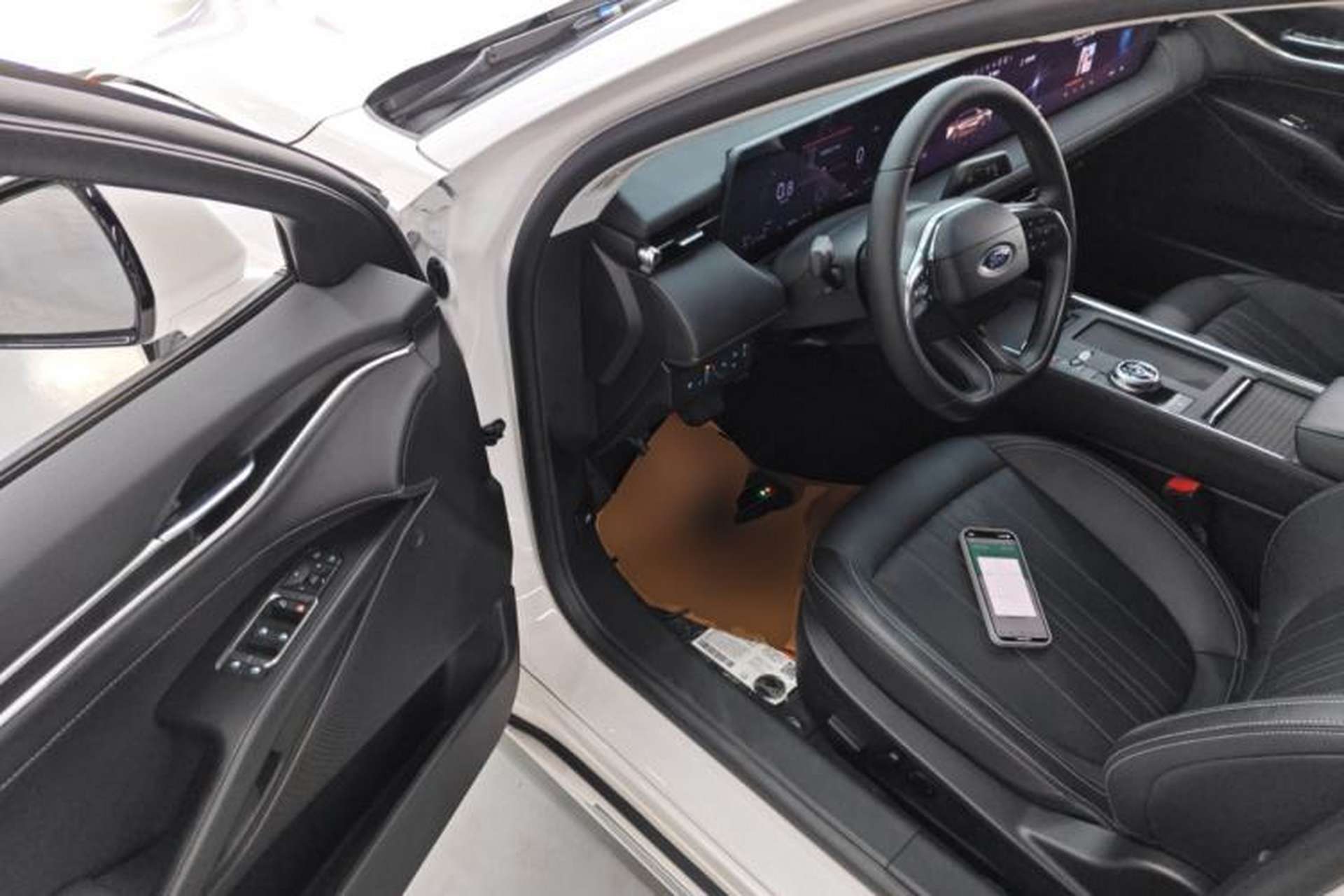 Used Ford Mondeo 2025 1.5T EcoBoost Luxury Version Driver Seat