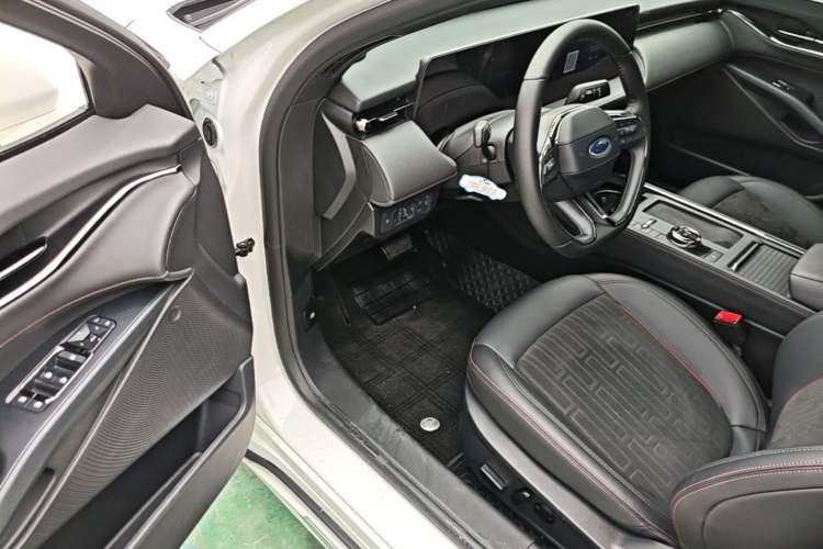 Used Ford Mondeo 2025 1.5T EcoBoost Comfort Version Driver Seat