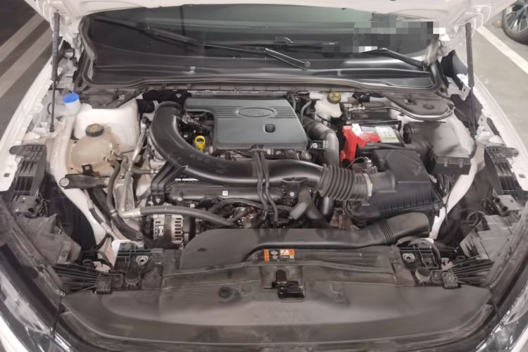 Used Ford Mondeo 2025 2.0T EcoBoost Ultimate Edition Engine Bay