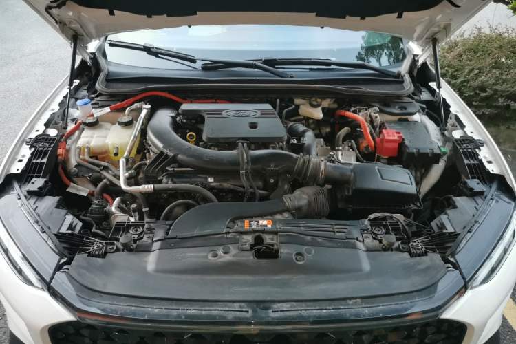 Used Ford Mondeo 2025 2.0T EcoBoost E Hybrid Sport Edition ST-Line Engine Bay