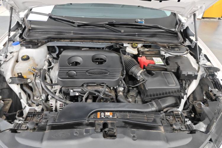 Used Ford Mondeo 2025 1.5T EcoBoost Luxury Version Engine Bay