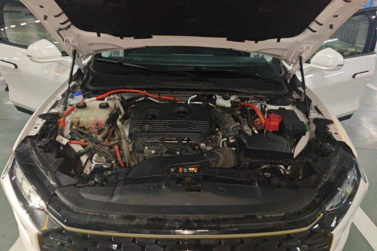 Used Ford Mondeo 2025 1.5T EcoBoost E Hybrid Luxury Edition Engine Bay