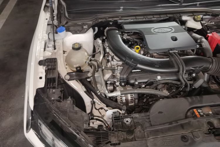 Used Ford Mondeo 2025 2.0T EcoBoost Ultimate Edition Engine Bay Right