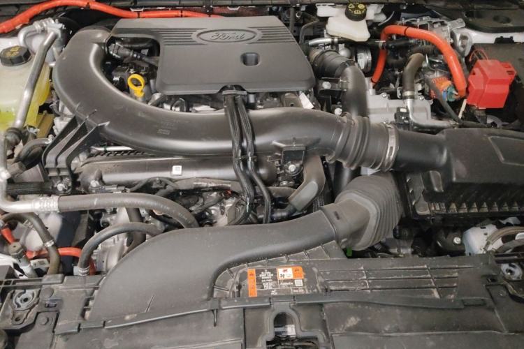 Used Ford Mondeo 2025 2.0T EcoBoost E Hybrid Sport Edition ST-Line Engine Bay