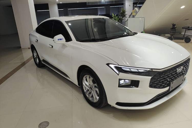 Used Ford Mondeo 2025 1.5T EcoBoost Comfort Version Exterior 1