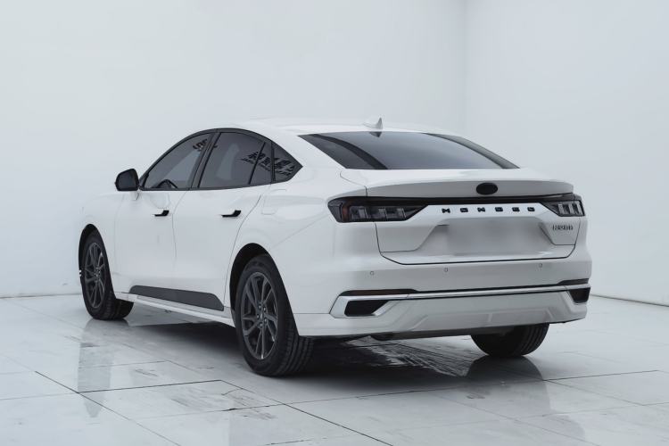 Used Ford Mondeo 2025 2.0T EcoBoost Luxury Version Exterior 3