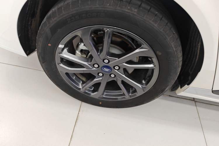 Used Ford Mondeo 2025 2.0T EcoBoost Luxury Version Exterior 4