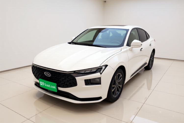 Ford Mondeo 2025 2.0T EcoBoost Luxury Version