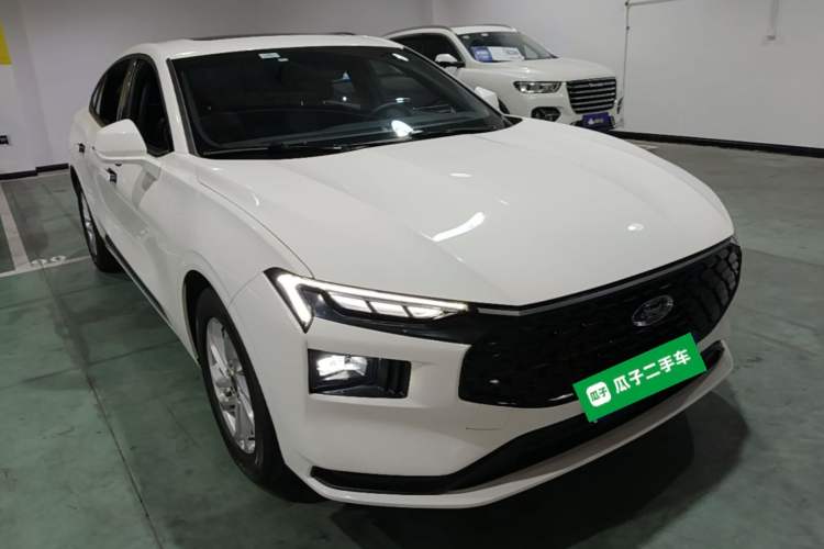Used Ford Mondeo 2025 1.5T EcoBoost Comfort Version Front Right 45 Deg