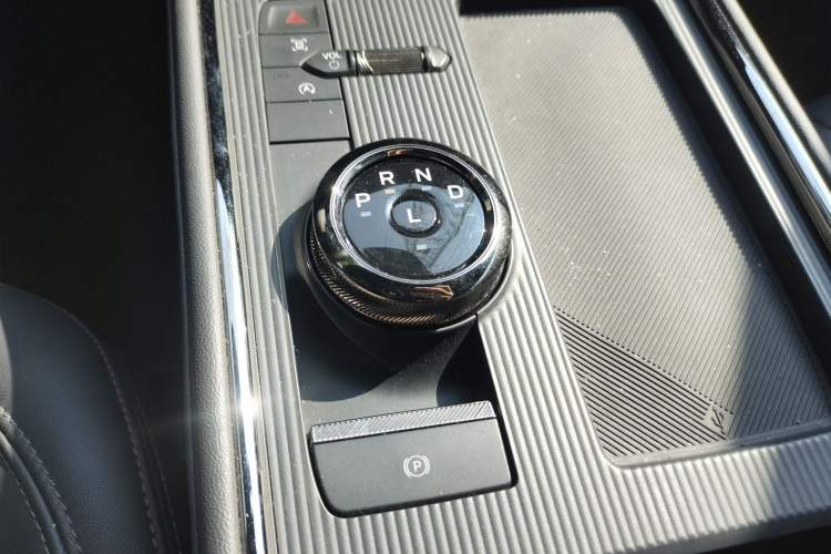 Used Ford Mondeo 2025 1.5T EcoBoost Comfort Version Gear Lever
