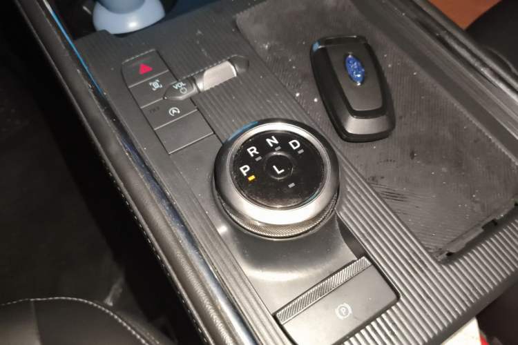 Used Ford Mondeo 2025 1.5T EcoBoost Luxury Version Gear Lever