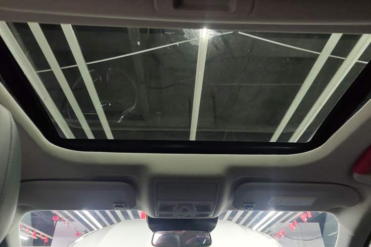 Used Ford Mondeo 2025 2.0T EcoBoost Luxury Version Headliner