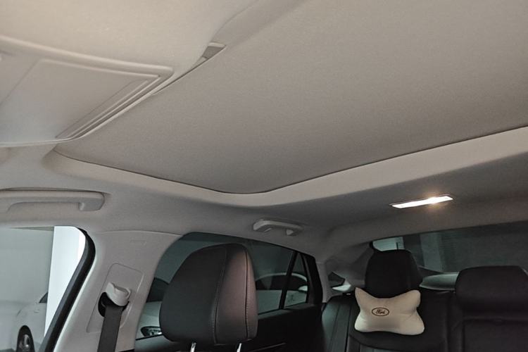 Used Ford Mondeo 2025 2.0T EcoBoost Luxury Version Headliner