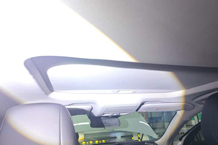 Used Ford Mondeo 2025 1.5T EcoBoost E Hybrid Luxury Edition Headliner
