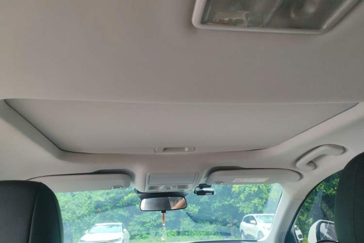 Used Ford Mondeo 2025 2.0T EcoBoost Luxury Version Headliner