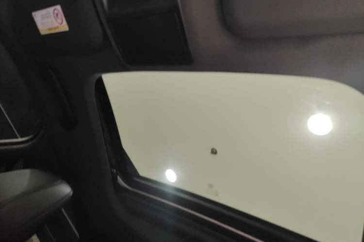 Used Ford Mondeo 2025 1.5T EcoBoost Comfort Version Headliner