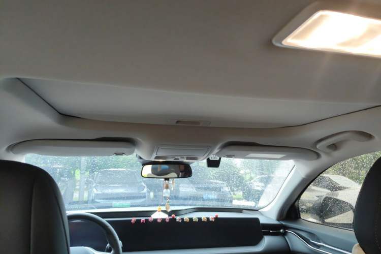 Used Ford Mondeo 2025 2.0T EcoBoost Luxury Version Headliner