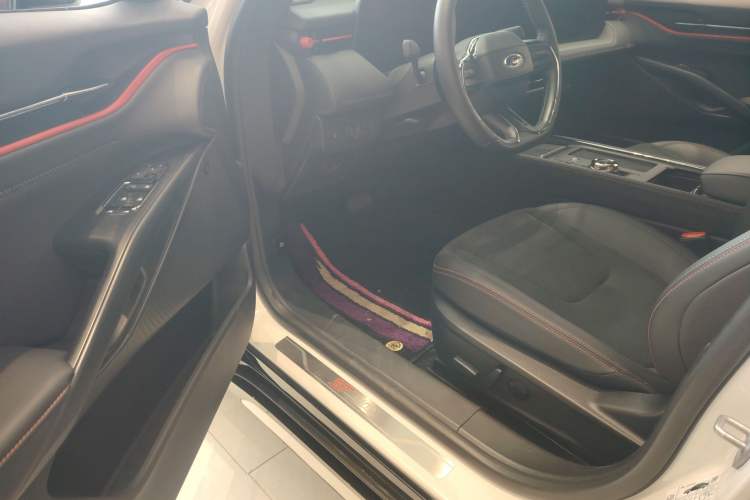 Used Ford Mondeo 2025 2.0T EcoBoost E Hybrid Sport Edition ST-Line Interior 1