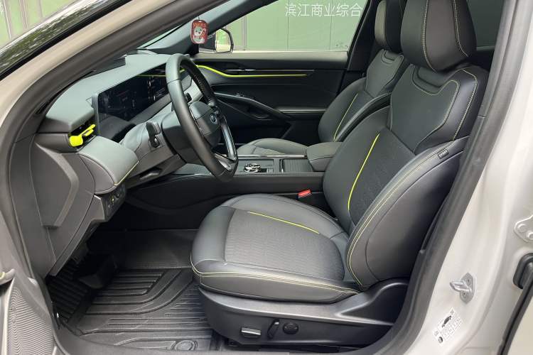 Used Ford Mondeo 2025 2.0T EcoBoost E Hybrid Sport Edition Interior 12