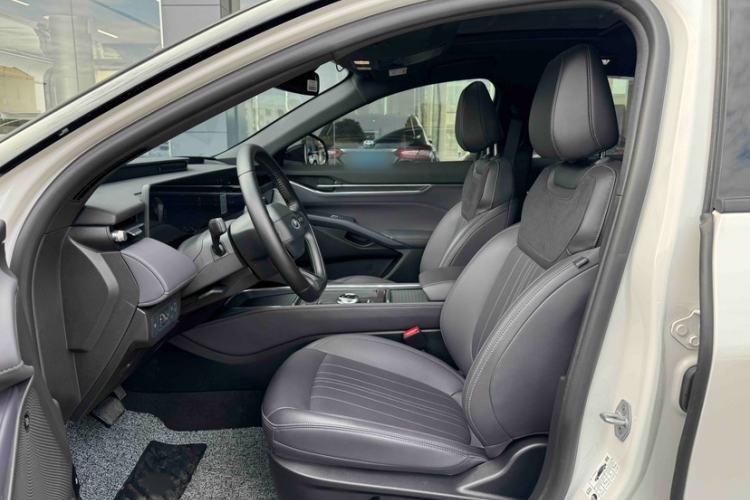 Used Ford Mondeo 2025 2.0T EcoBoost Ultimate Edition Interior 2