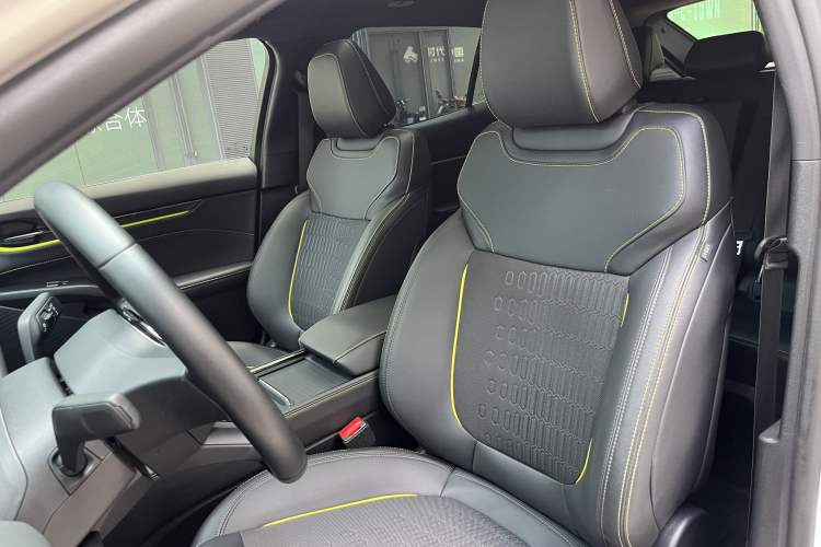 Used Ford Mondeo 2025 2.0T EcoBoost E Hybrid Sport Edition Interior 3