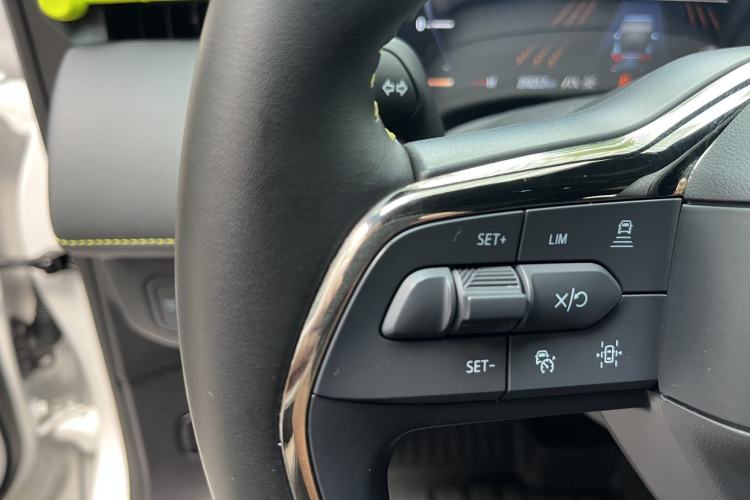 Used Ford Mondeo 2025 2.0T EcoBoost E Hybrid Sport Edition Interior 4