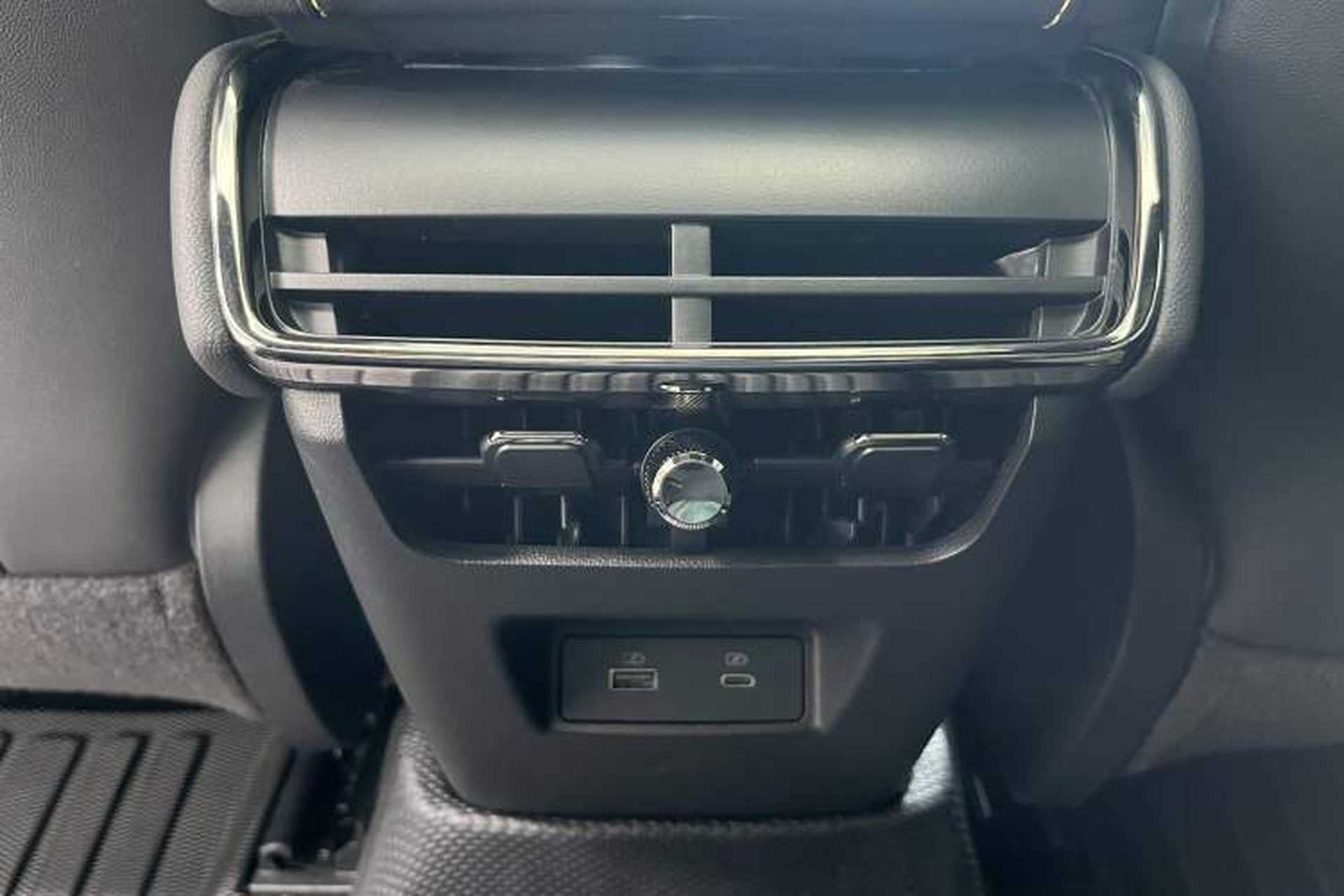 Used Ford Mondeo 2025 2.0T EcoBoost E Hybrid Sport Edition Interior 9