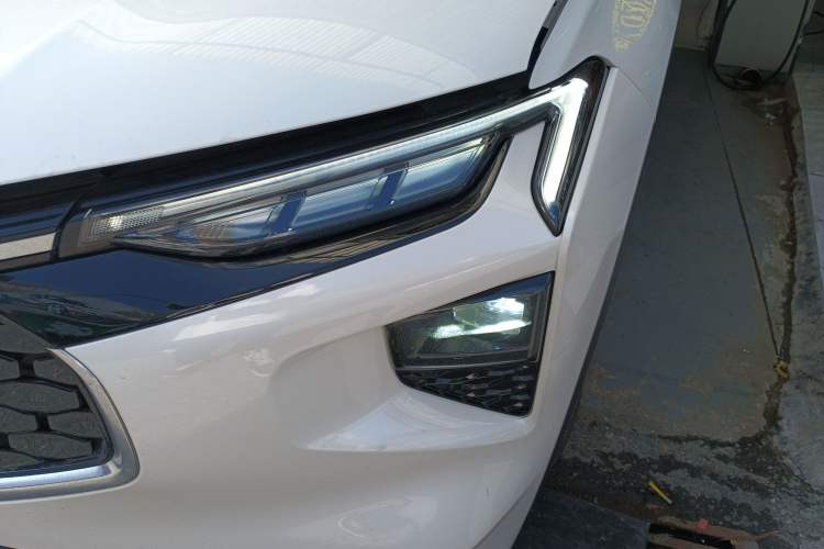 Used Ford Mondeo 2025 2.0T EcoBoost E Hybrid Sport Edition Left Front Headlight