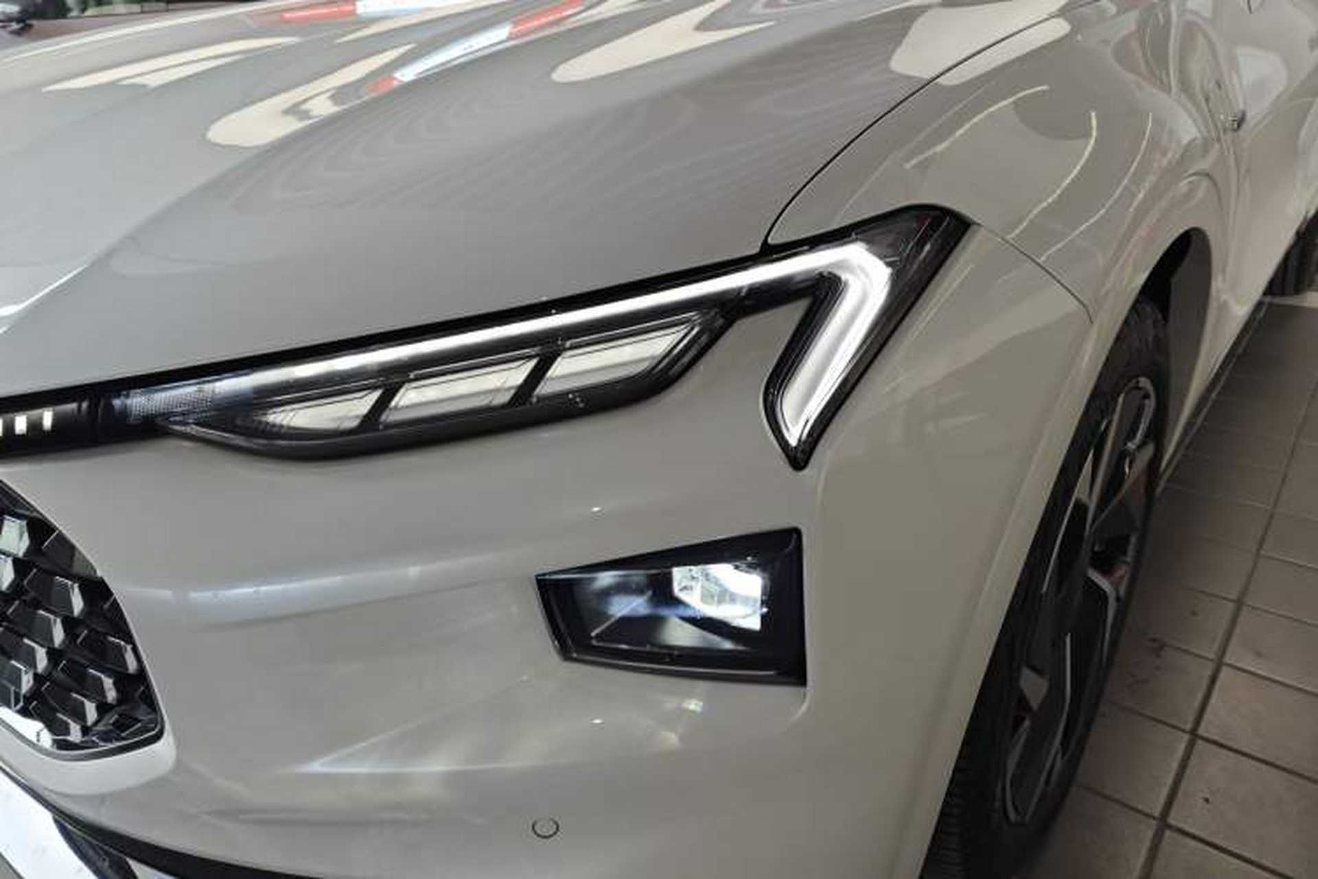 Used Ford Mondeo 2025 2.0T EcoBoost E Hybrid Sport Edition ST-Line Left Front Headlight