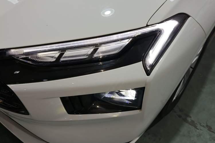 Used Ford Mondeo 2025 1.5T EcoBoost Comfort Version Left Front Headlight