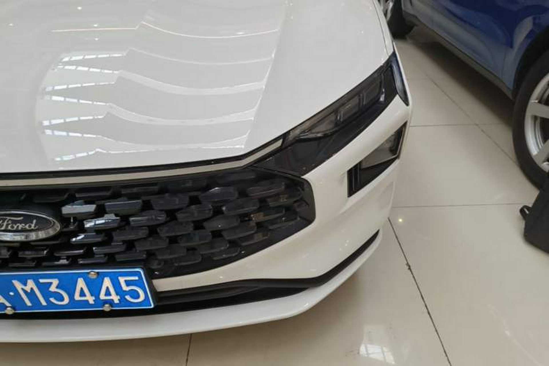 Used Ford Mondeo 2025 2.0T EcoBoost Luxury Version Left Front Headlight