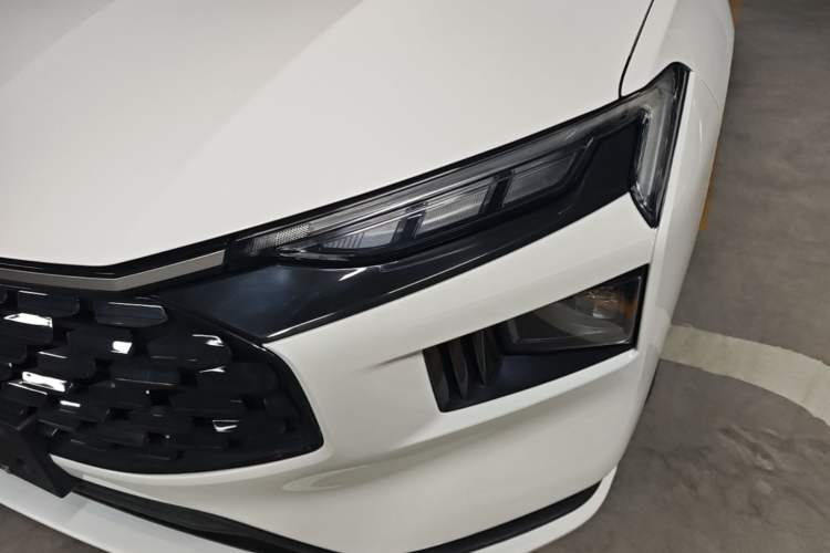 Used Ford Mondeo 2025 2.0T EcoBoost Luxury Version Left Front Headlight