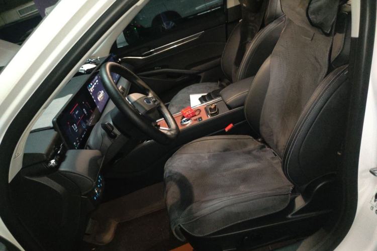 Used Ford Mondeo 2025 1.5T EcoBoost Luxury Version Left Front Seat