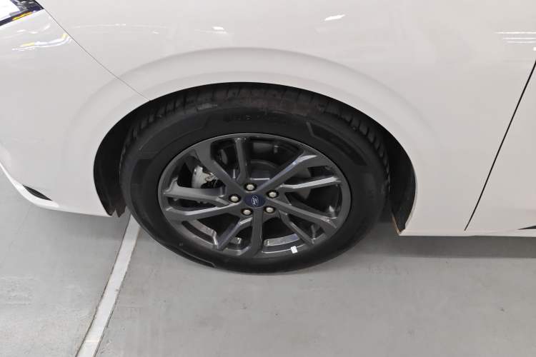 Used Ford Mondeo 2025 1.5T EcoBoost Luxury Version Left Front Wheel Hub
