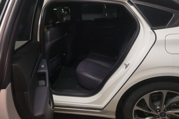 Used Ford Mondeo 2025 2.0T EcoBoost Ultimate Edition Left Rear Seat