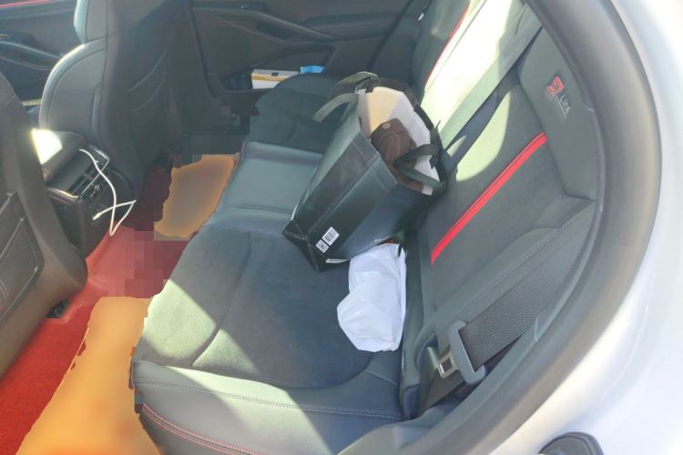 Used Ford Mondeo 2025 2.0T EcoBoost E Hybrid Sport Edition ST-Line Left Rear Seat