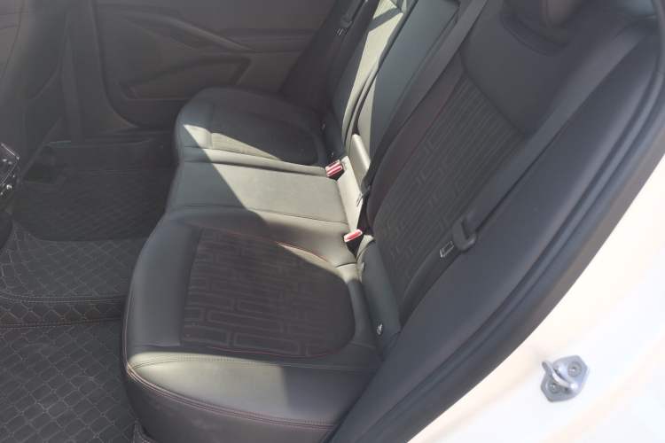 Used Ford Mondeo 2025 1.5T EcoBoost Comfort Version Left Rear Seat
