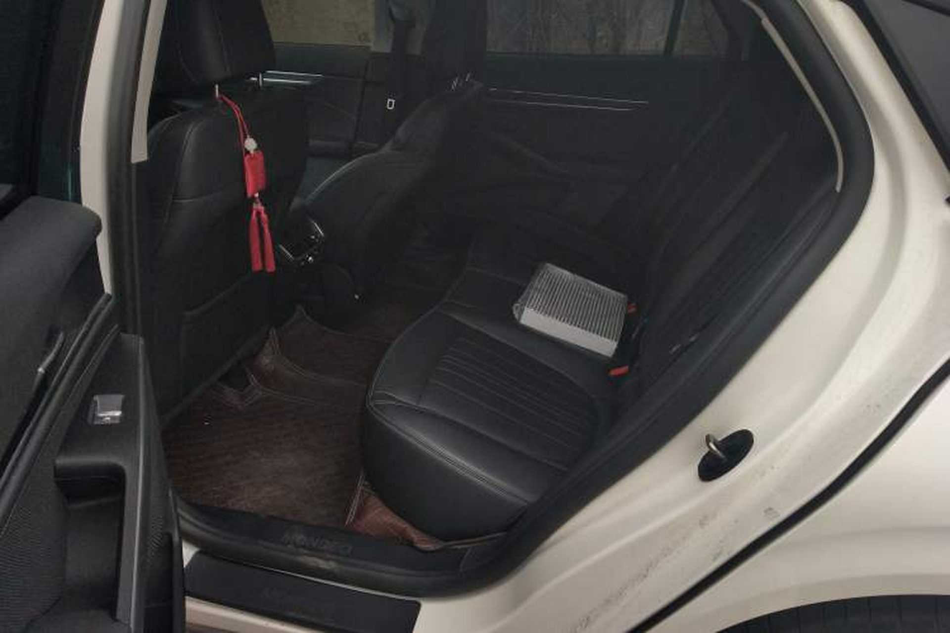 Used Ford Mondeo 2025 2.0T EcoBoost Luxury Version Left Rear Seat