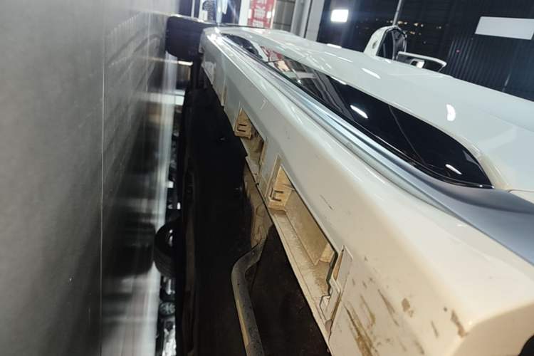 Used Ford Mondeo 2025 2.0T EcoBoost Ultimate Edition Left Side Sill