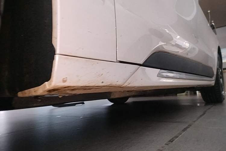 Used Ford Mondeo 2025 2.0T EcoBoost Luxury Version Left Side Sill