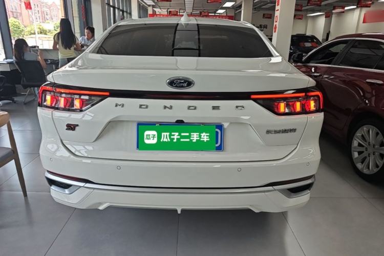 Used Ford Mondeo 2025 2.0T EcoBoost Luxury Version Rear