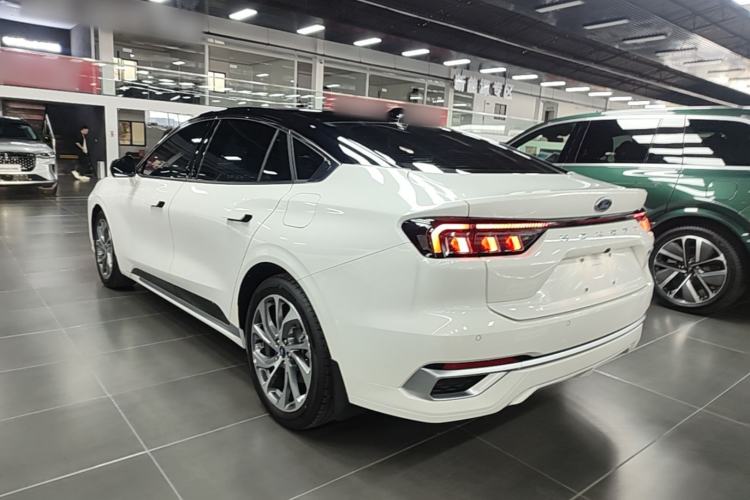 Used Ford Mondeo 2025 2.0T EcoBoost Ultimate Edition Rear Left 45 Deg